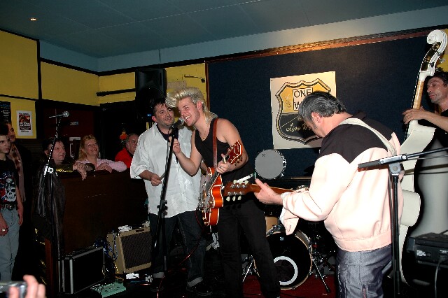min 2006 11 17 one way 177